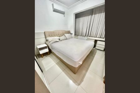 Apartamento para alugar com 4 quartos, 200m² em Santa Mônica, Uberlândia
