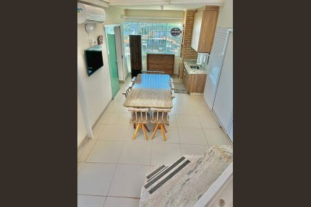 Apartamento para alugar com 200m², 4 quartos e 2 vagas