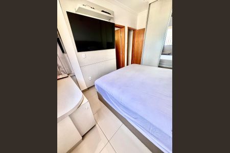 Apartamento para alugar com 4 quartos, 200m² em Santa Mônica, Uberlândia