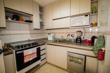 Cozinha  de apartamento à venda com 2 quartos, 140m² em Gutierrez, Belo Horizonte