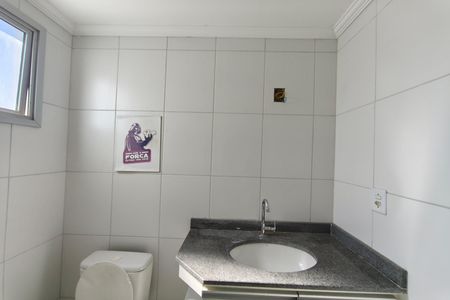 Banheiro de apartamento à venda com 2 quartos, 57m² em Parque das Camelias, Campinas