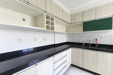 Apartamento à venda com 57m², 2 quartos e 1 vaga Apartamento à venda com 57m², 2 quartos e 1 vagaCozinha