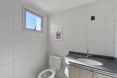 Apartamento à venda com 57m², 2 quartos e 1 vaga Apartamento à venda com 57m², 2 quartos e 1 vagaBanheiro