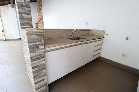 Casa para alugar com 250m², 3 quartos e 4 vagasVaranda