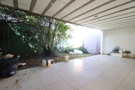 Casa para alugar com 280m², 3 quartos e 2 vagasVaranda