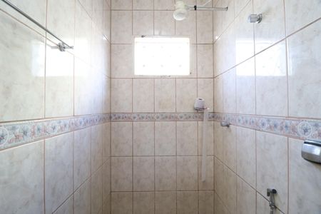 Casa para alugar com 280m², 3 quartos e 2 vagasBanheiro do Quarto 2