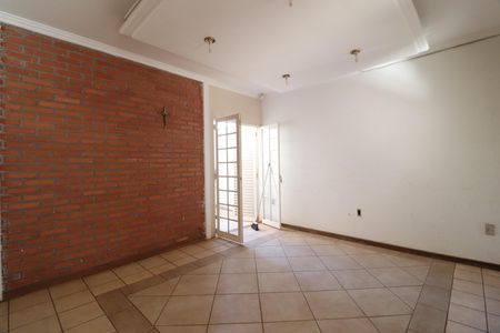 Casa para alugar com 280m², 3 quartos e 2 vagasSala 1