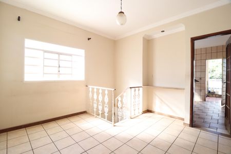 Casa para alugar com 280m², 3 quartos e 2 vagasSala 2