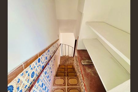 Casa à venda com 196m², 4 quartos e sem vaga