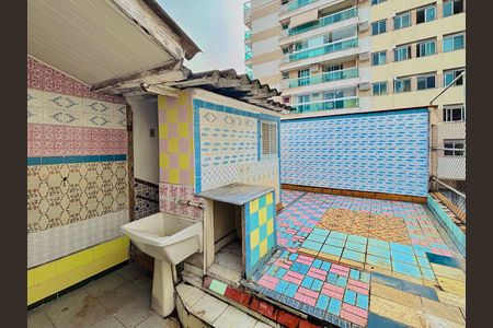 Casa à venda com 196m², 4 quartos e sem vaga