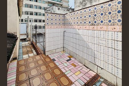 Casa à venda com 196m², 4 quartos e sem vaga