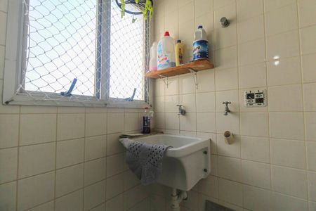 Apartamento para alugar com 58m², 3 quartos e 1 vagaÁrea de Serviço