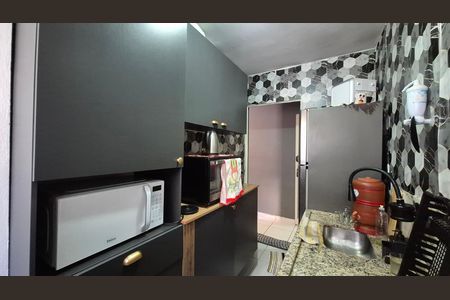 Cozinha de apartamento à venda com 2 quartos, 47m² em Vila Eldizia, Santo André