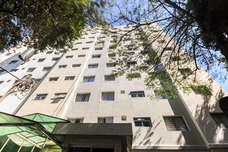 Apartamento à venda com 45m², 1 quarto e 1 vaga Apartamento à venda com 45m², 1 quarto e 1 vagaFachada