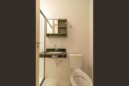 Casa de condomínio para alugar com 70m², 3 quartos e 2 vagas Casa de condomínio para alugar com 70m², 3 quartos e 2 vagasBanheiro Social