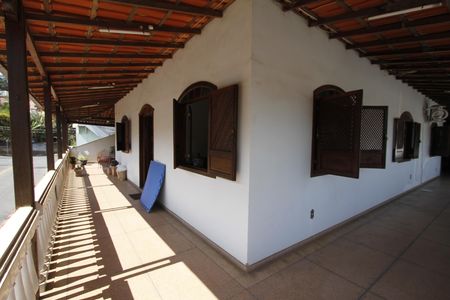 Varanda de casa para alugar com 4 quartos, 340m² em Salgado Filho, Belo Horizonte