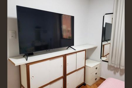 Foto 01 de casa à venda com 4 quartos, 123m² em Jardim das Flores, São Paulo