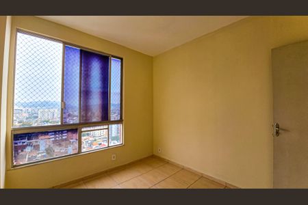 Apartamento para alugar com 76m², 3 quartos e 1 vaga Apartamento para alugar com 76m², 3 quartos e 1 vagaQuarto