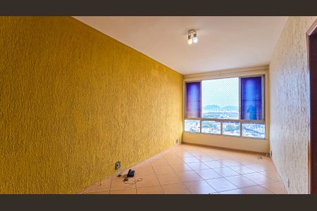 Apartamento para alugar com 76m², 3 quartos e 1 vaga Apartamento para alugar com 76m², 3 quartos e 1 vagaSala