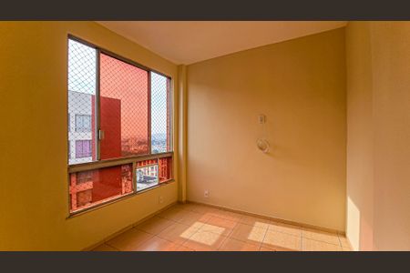 Apartamento para alugar com 76m², 3 quartos e 1 vaga Apartamento para alugar com 76m², 3 quartos e 1 vagaQuarto 2