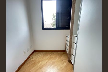 Apartamento para alugar com 74m², 3 quartos e 2 vagasQuarto 3