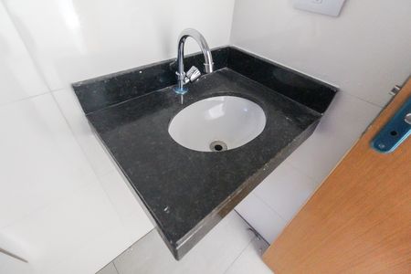 Banheiro de apartamento à venda com 2 quartos, 40m² em Parada Xv de Novembro, São Paulo