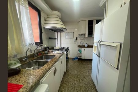 Apartamento à venda com 220m², 4 quartos e 4 vagas Apartamento à venda com 220m², 4 quartos e 4 vagasFoto 28
