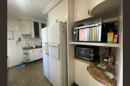 Apartamento à venda com 220m², 4 quartos e 4 vagas Apartamento à venda com 220m², 4 quartos e 4 vagasFoto 29