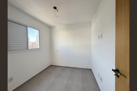 Apartamento para alugar com 2 quartos, 40m² em Vila Bertioga, São Paulo