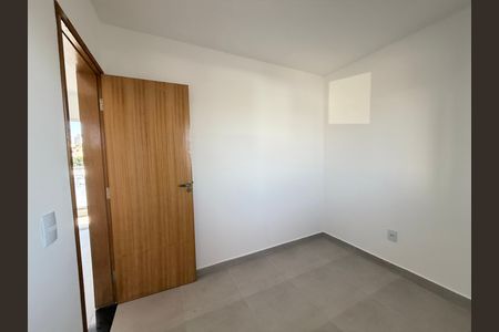 Apartamento para alugar com 2 quartos, 40m² em Vila Bertioga, São Paulo