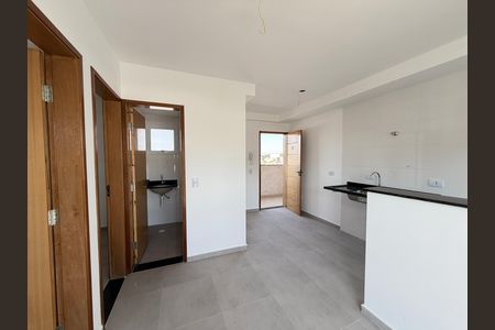 Apartamento para alugar com 2 quartos, 40m² em Vila Bertioga, São Paulo