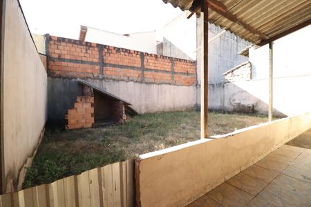 Área de Serviço de casa para alugar com 3 quartos, 200m² em Jardim das Palmeiras, Uberlândia