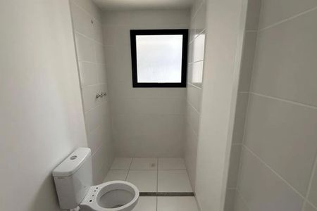 Banheiro de apartamento à venda com 3 quartos, 67m² em Bonfim, Campinas