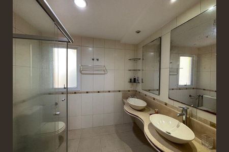 Casa à venda com 4 quartos, 650m² em Vila Progresso, Niterói