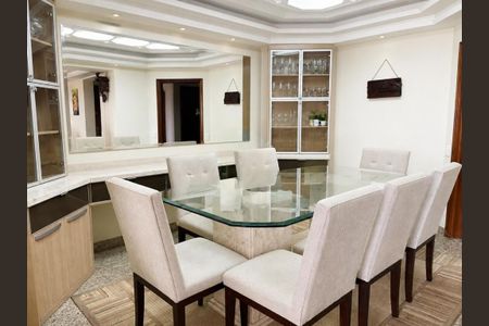 Apartamento à venda com 4 quartos, 202m² em Vila Gomes Cardim, São Paulo