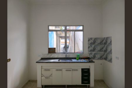 Casa para alugar com 30m², 1 quarto e 1 vagaCozinha 