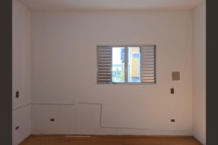 Casa para alugar com 30m², 1 quarto e 1 vagaQuarto 