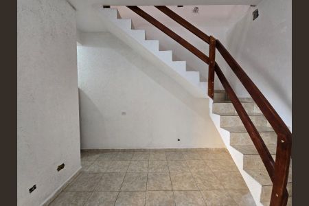 Casa para alugar com 30m², 1 quarto e 1 vagaSala 