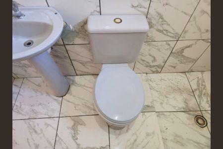 Casa para alugar com 30m², 1 quarto e 1 vagaBanheiro Social 01