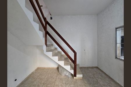 Casa para alugar com 30m², 1 quarto e 1 vagaSala 