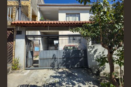 Casa para alugar com 30m², 1 quarto e 1 vagaFachada 