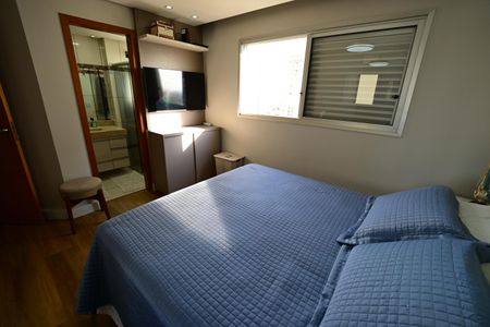Apartamento à venda com 3 quartos, 93m² em Condomínio Esmeralda, Goiânia