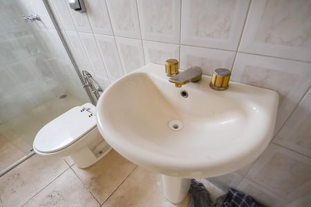 Banheiro da suíte de casa para alugar com 1 quarto, 100m² em Vila Mariana, São Paulo