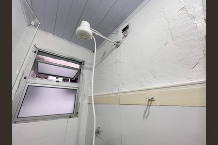 Banheiro de casa para alugar com 1 quarto, 45m² em Jardim São Jorge, São Paulo