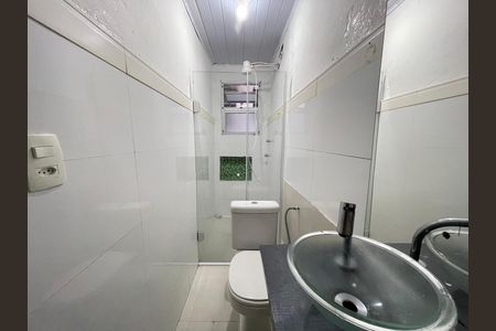 Banheiro de casa para alugar com 1 quarto, 45m² em Jardim São Jorge, São Paulo