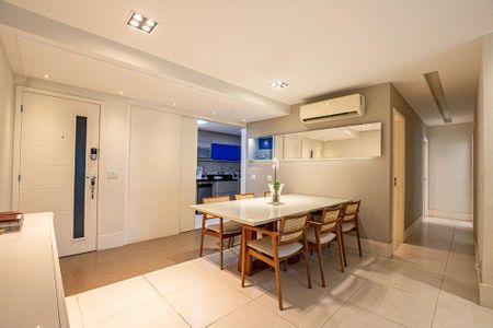 Apartamento à venda com 120m², 3 quartos e 2 vagas