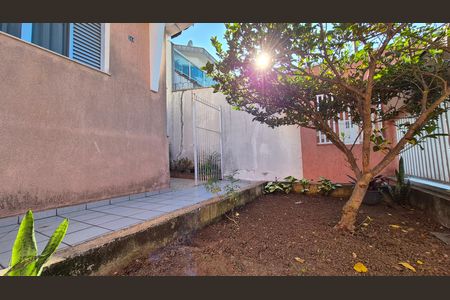 Casa à venda com 3 quartos, 400m² em Vila Valparaíso, Santo André