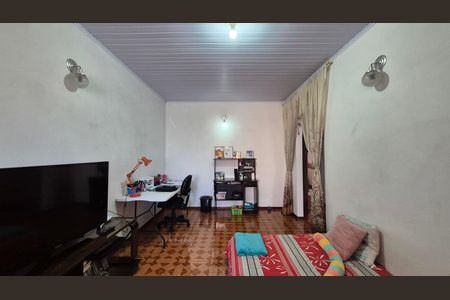 Casa à venda com 3 quartos, 400m² em Vila Valparaíso, Santo André