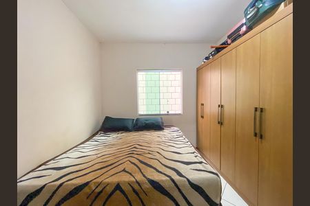 Casa à venda com 3 quartos, 151m² em Novo Eldorado, Contagem