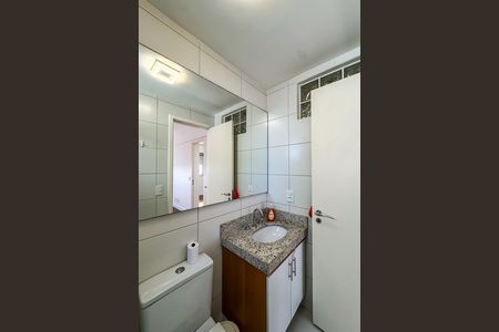 Apartamento para alugar com 68m², 2 quartos e 2 vagas Apartamento para alugar com 68m², 2 quartos e 2 vagasBanheiro da Suíte